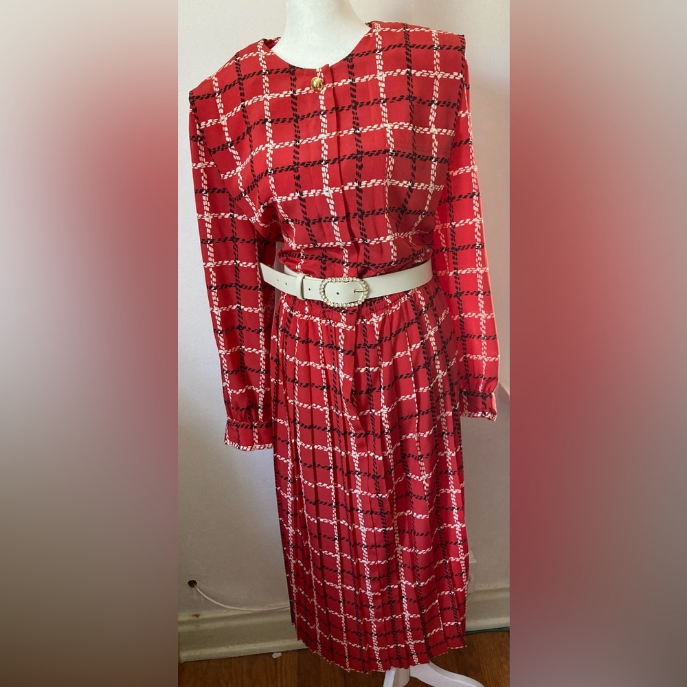Elastic Waist L 15-20” Vintage Red Plaid Midi Dress with Belt - Pleated Skirt